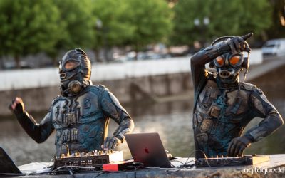 SUNSET with Living Statues DJ’s